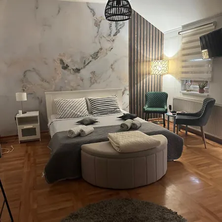 Apartment Gaga Gold Belgrad